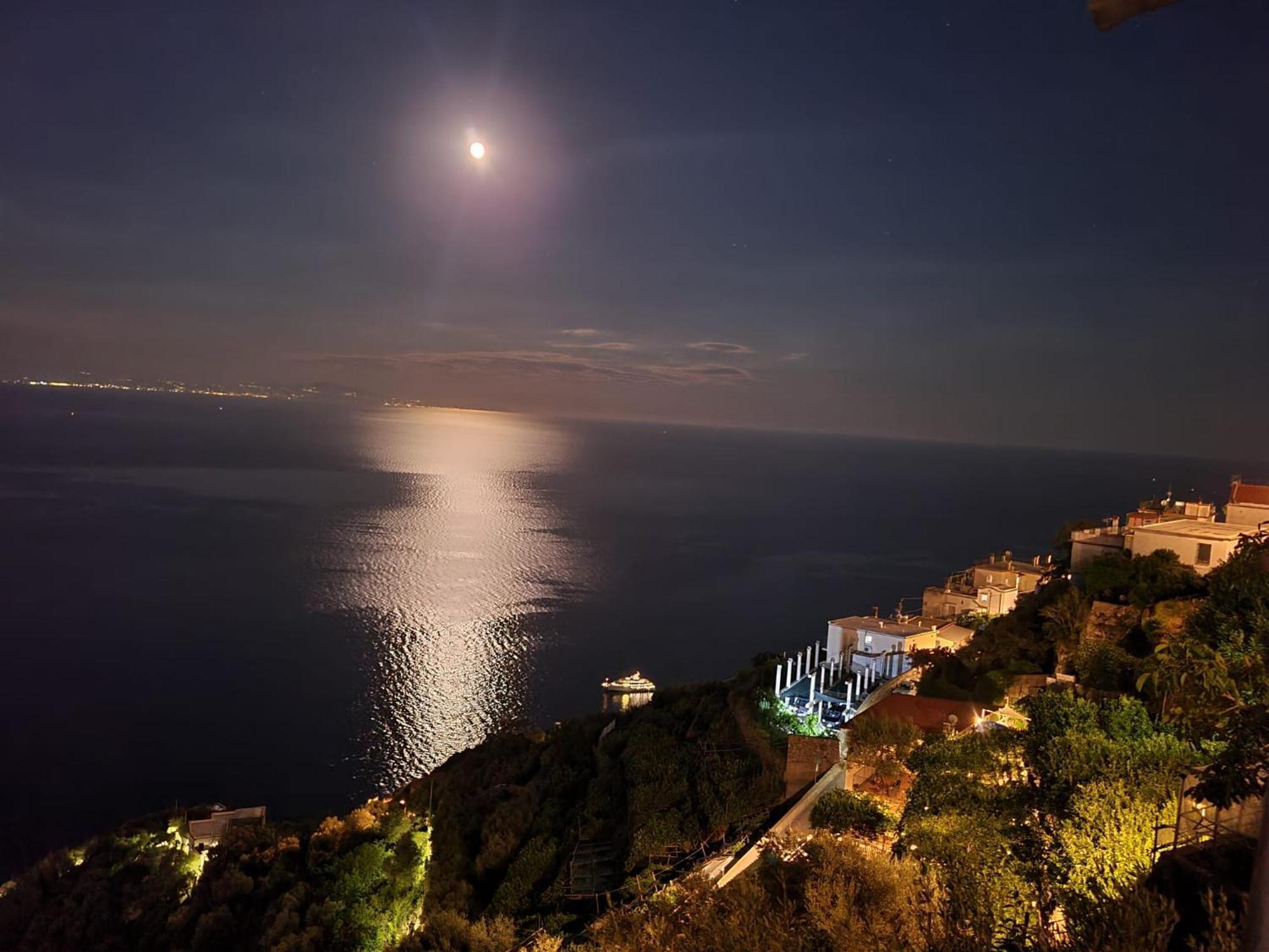 Holiday Luigi E Rachele Ravello Exterior photo