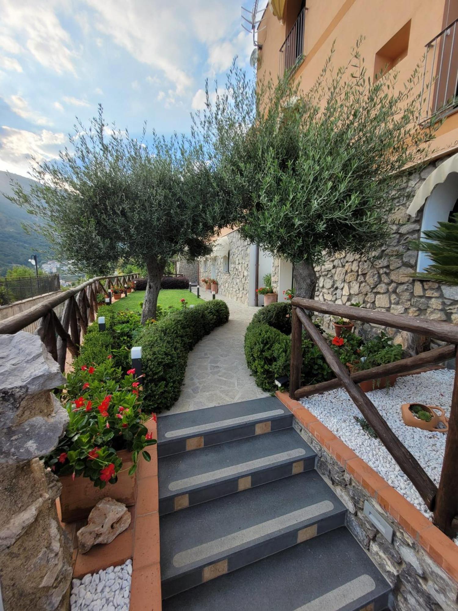 Holiday Luigi E Rachele Ravello Exterior photo